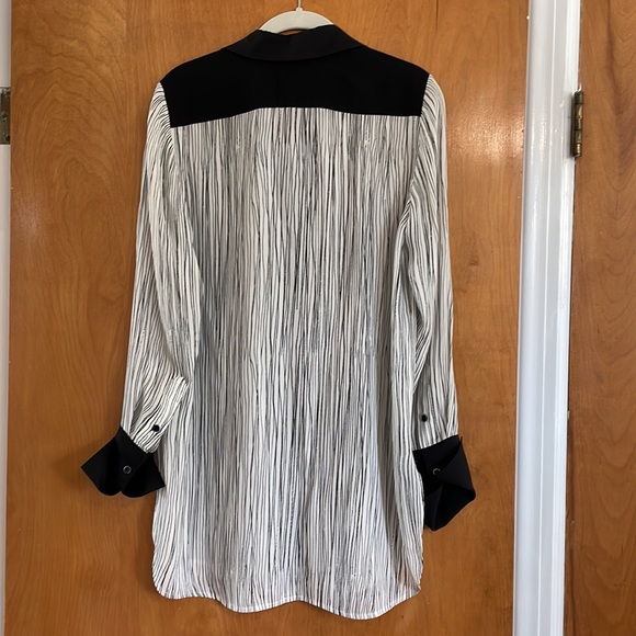 Vince, size small, sheer, off white and black tunic. - Picture 5 of 5